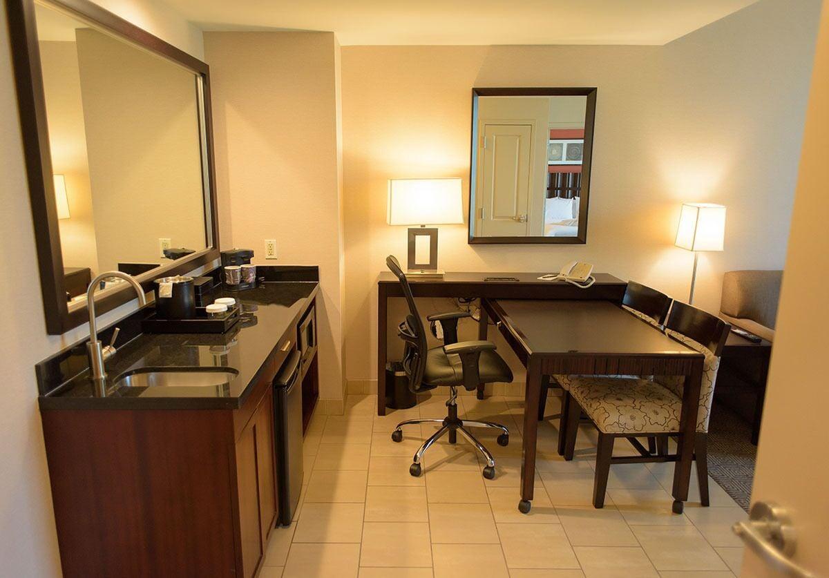 Embassy Suites Ontario - Airport Zewnętrze zdjęcie