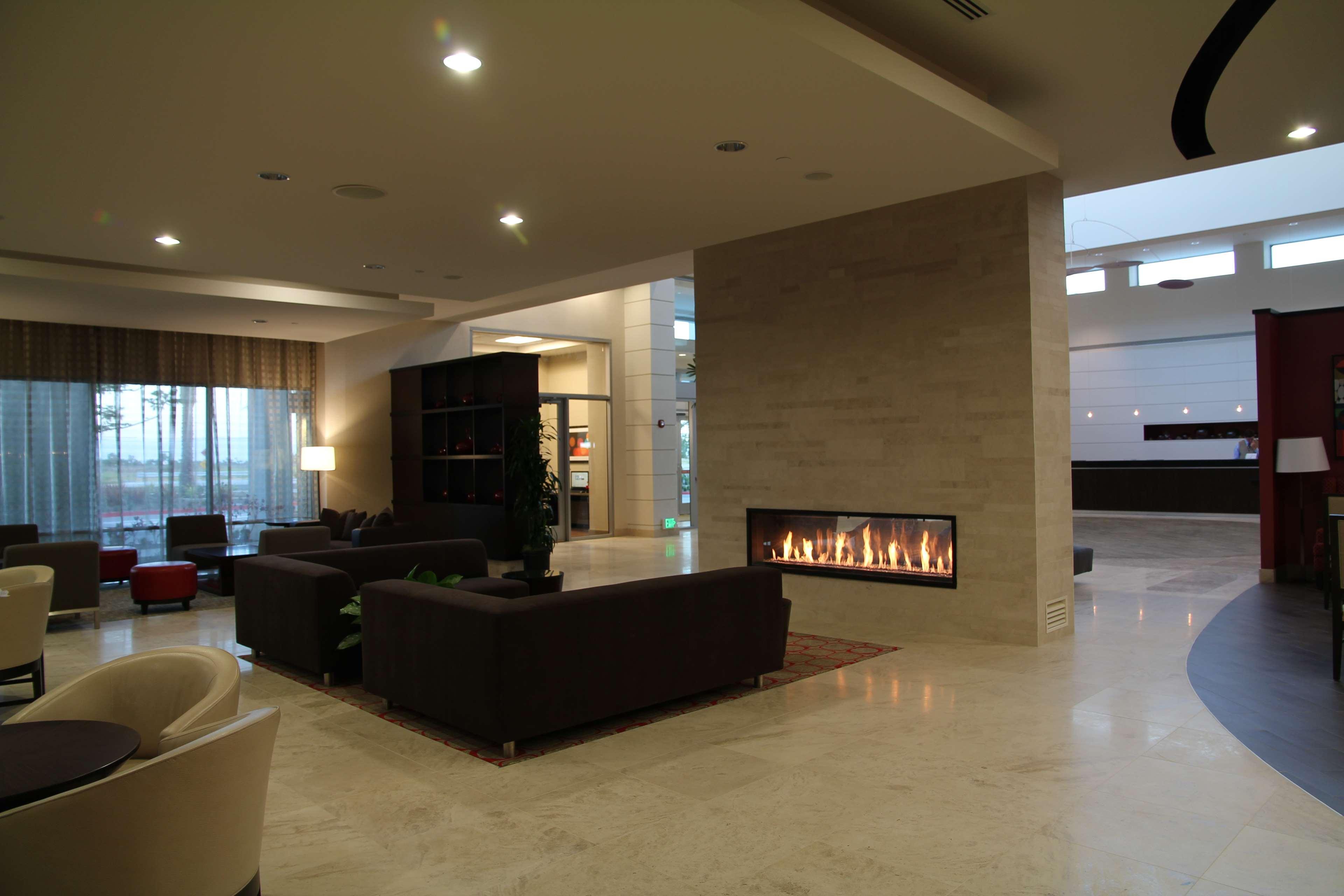 Embassy Suites Ontario - Airport Wnętrze zdjęcie