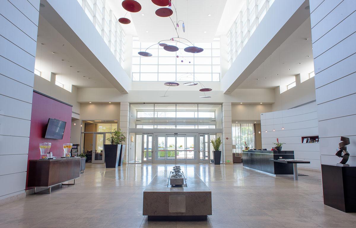 Embassy Suites Ontario - Airport Zewnętrze zdjęcie