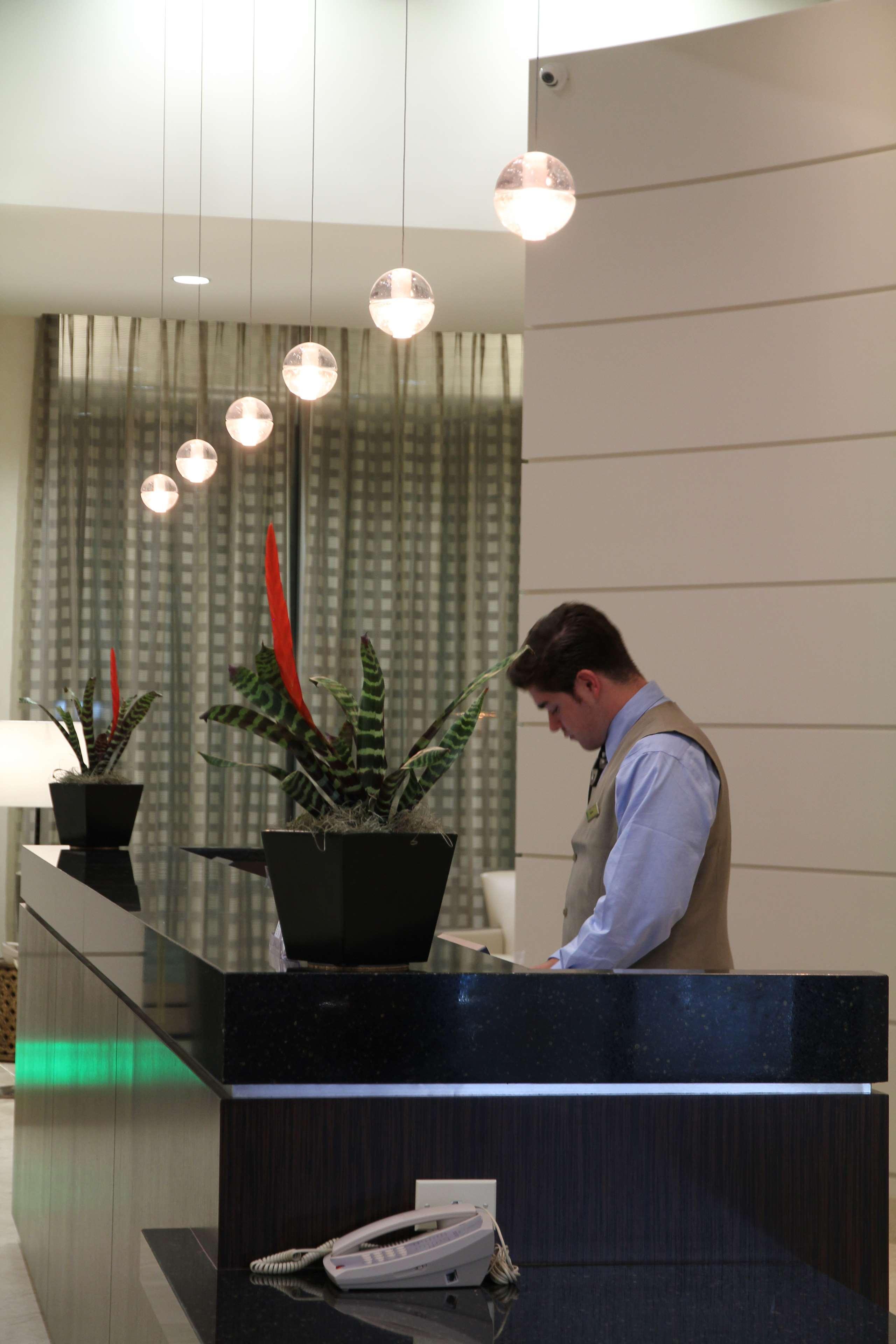 Embassy Suites Ontario - Airport Wnętrze zdjęcie