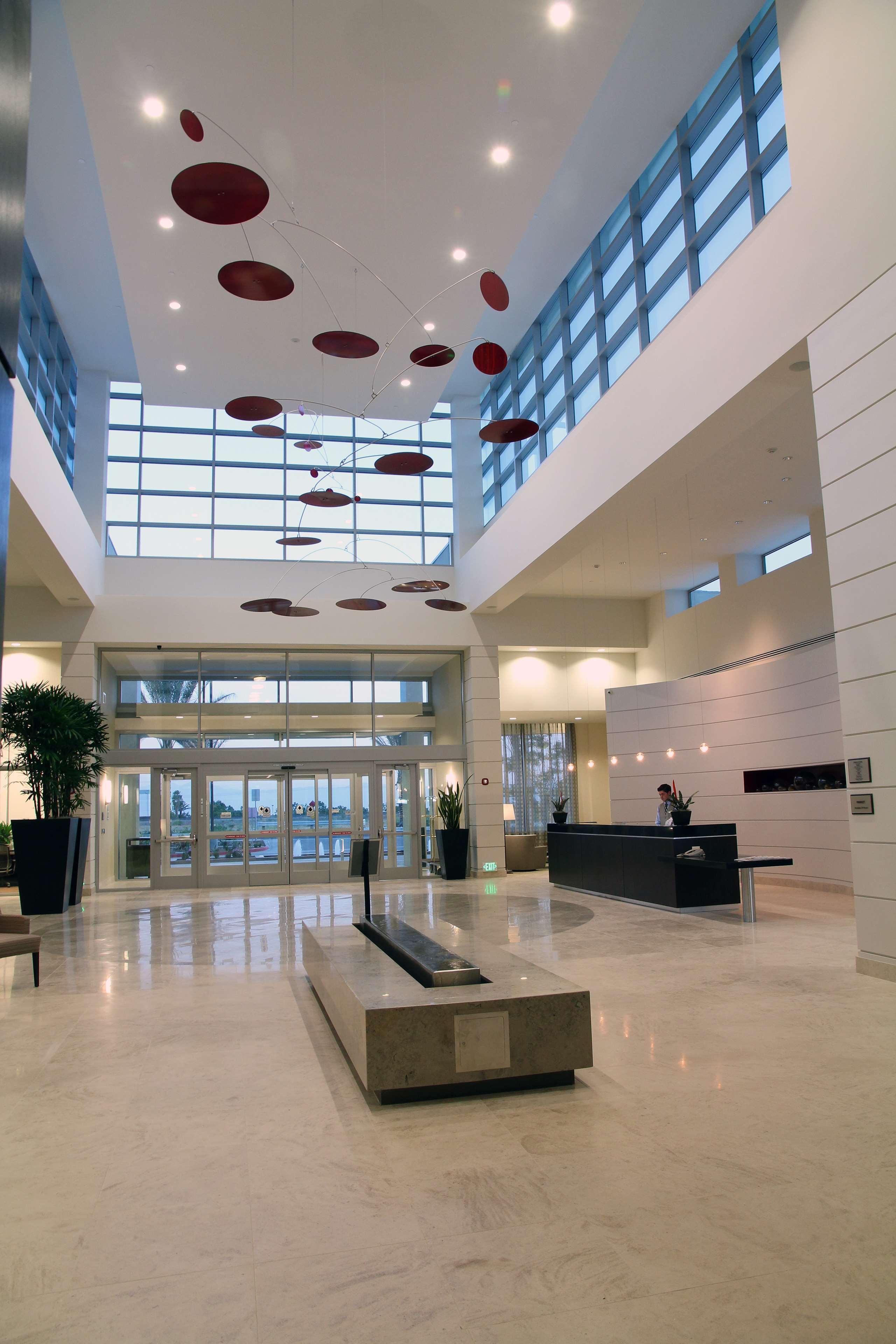 Embassy Suites Ontario - Airport Wnętrze zdjęcie