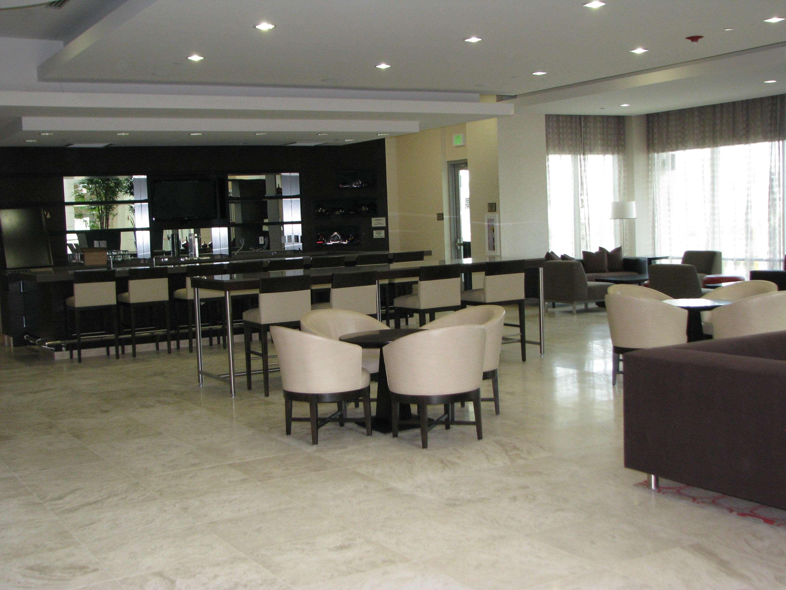 Embassy Suites Ontario - Airport Zewnętrze zdjęcie