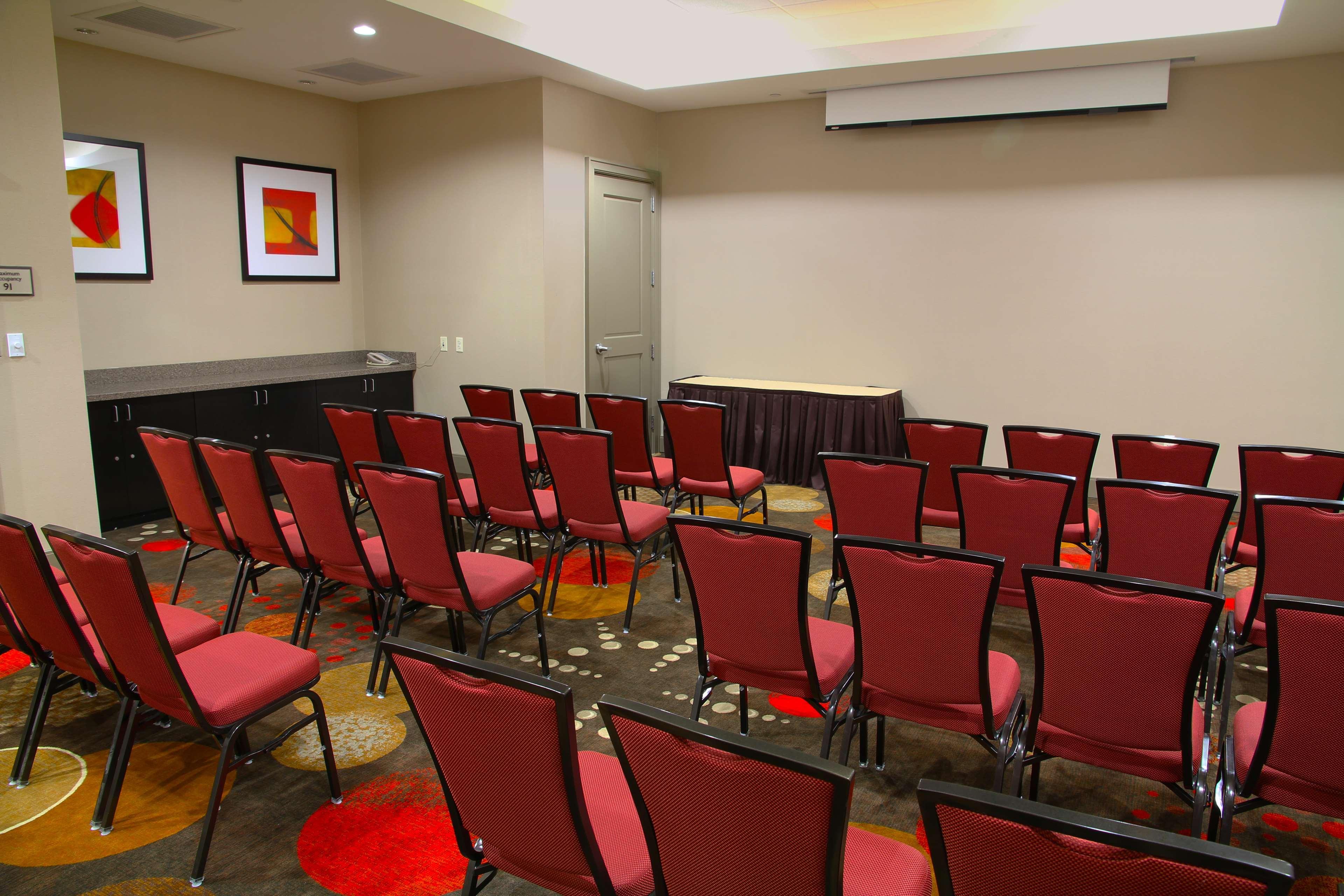 Embassy Suites Ontario - Airport Zaplecze biznesowe zdjęcie